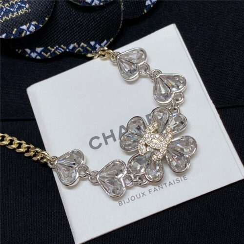 High Quality Luxury Chanel Four Leaf Flower Double C Heart Necklace product detail