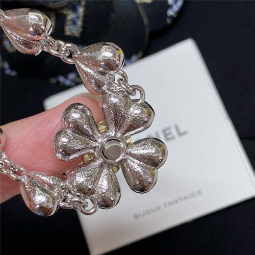 High Quality Luxury Chanel Four Leaf Flower Double C Heart Necklace product detail