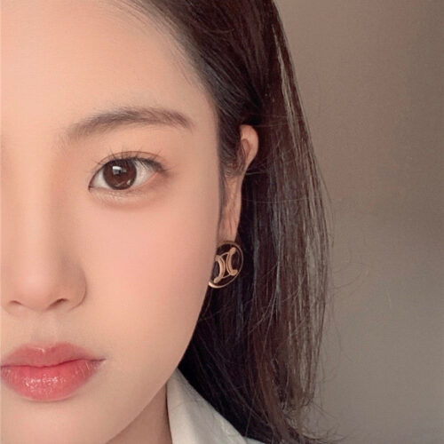 High Quality Luxury Celine Round Enamel Triumphal Arch Earrings alternate view