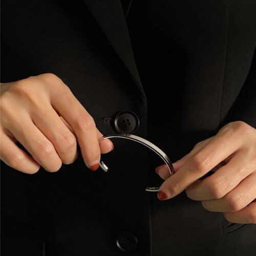 High Quality Luxury Celine Letter Cuff Bracelet product detail
