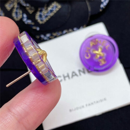 High Quality Luxury Chanel 23C Button Earrings product detail