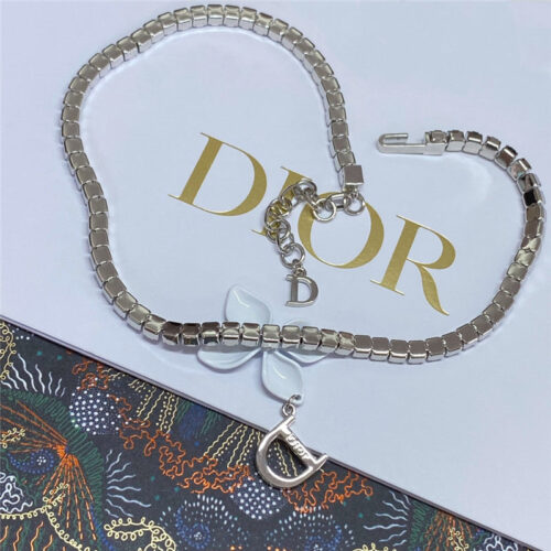 High Quality Luxury Dior Pink Crystal Heart Necklace product detail
