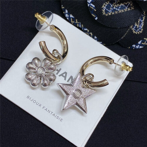 High Quality Luxury Chanel Four-Leaf Flower + Five-Pointed Star Asymmetrical Ear Hook product detail
