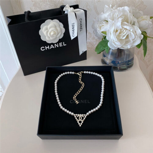 High Quality Luxury Chanel Triangular Full Diamond Double C Pearl Necklace