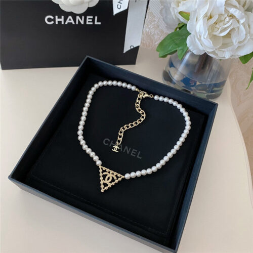 High Quality Luxury Chanel Triangular Full Diamond Double C Pearl Necklace alternate view