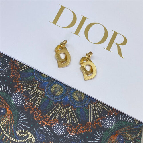 High Quality Luxury Dior Frosted Letter Earrings product detail