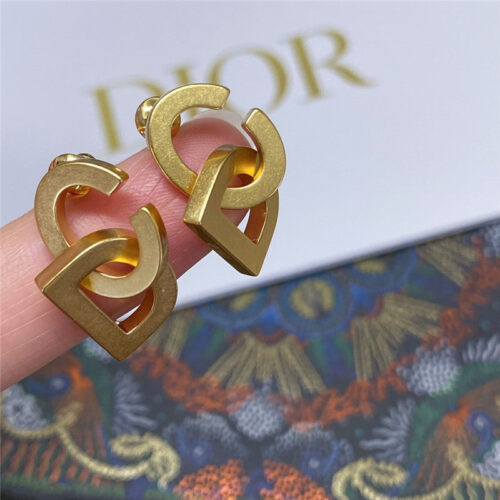 High Quality Luxury Dior Frosted Letter Earrings product detail