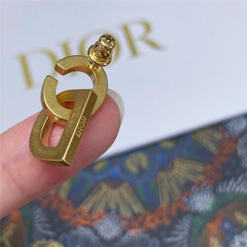 High Quality Luxury Dior Frosted Letter Earrings product detail