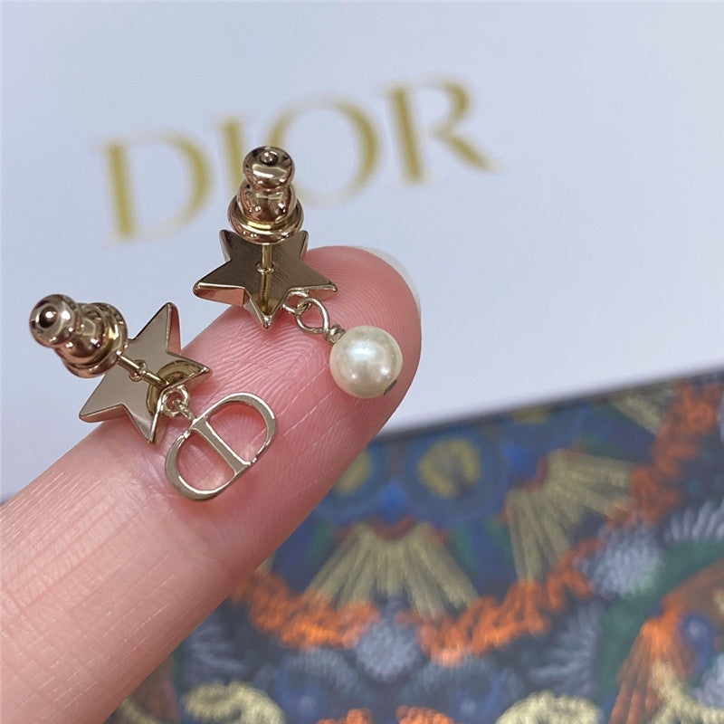 High Quality Luxury Dior Star Cd Pearl Earrings product detail