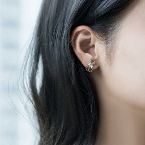 High Quality Luxury Dior Star Cd Pearl Earrings product detail