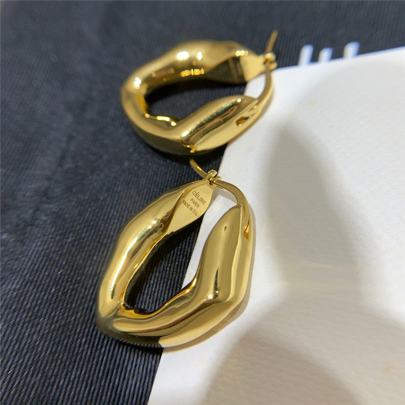 High Quality Luxury Celine New Simple Earrings product detail