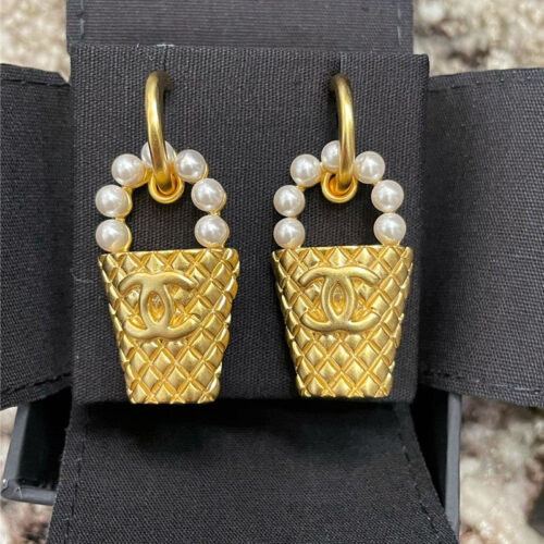 High Quality Luxury Chanel Pearl Diamond Bucket Bag Earrings product detail