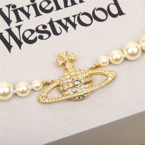 High Quality Luxury Vivienne Westwood Diamond And Pearl Necklace alternate view