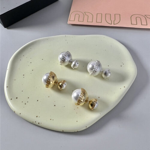 High Quality Luxury Miumiu Pearl Earrings
