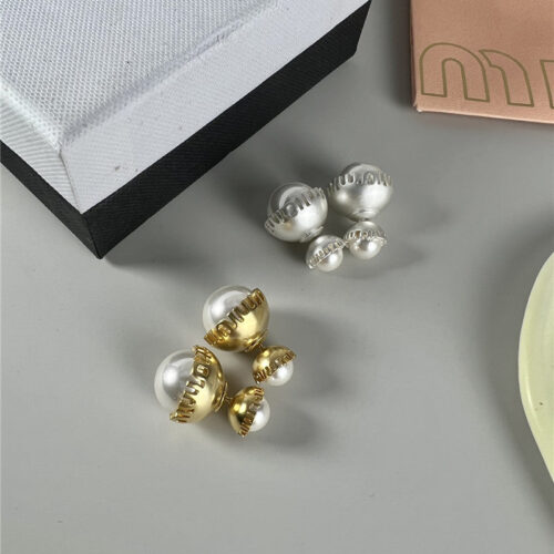 High Quality Luxury Miumiu Pearl Earrings product detail