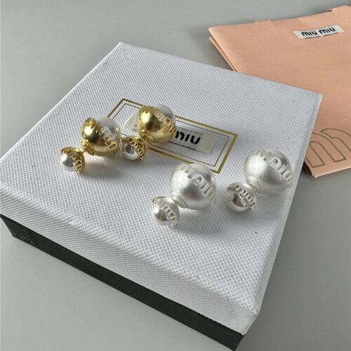 High Quality Luxury Miumiu Pearl Earrings product detail
