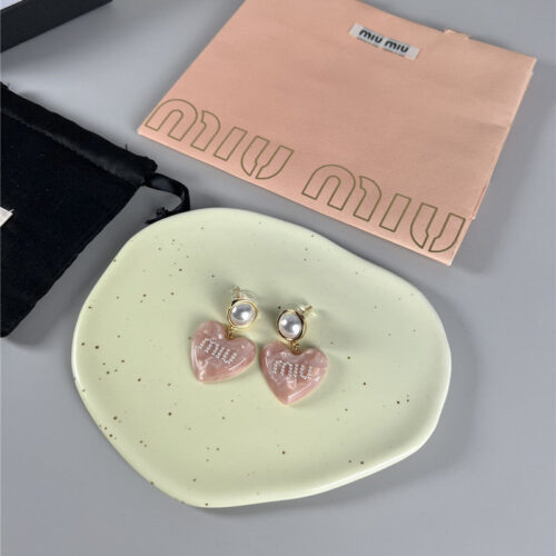 High Quality Luxury Miumiu Acrylic Love Stud Earrings product detail