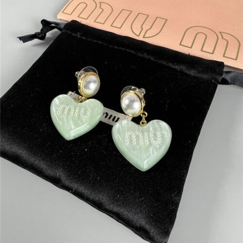 High Quality Luxury Miumiu Acrylic Love Stud Earrings product detail