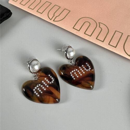 High Quality Luxury Miumiu Acrylic Love Stud Earrings product detail