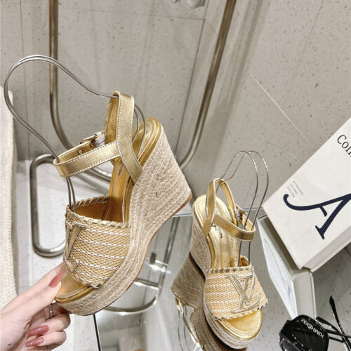 High Quality Luxury Louis Vuitton Straw Platform Sandals – Style 84003 alternate view