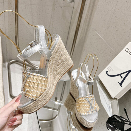 High Quality Luxury Louis Vuitton Straw Platform Sandals – Style 73827 product detail