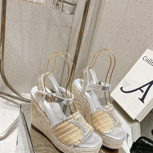 High Quality Luxury Louis Vuitton Straw Platform Sandals – Style 73827