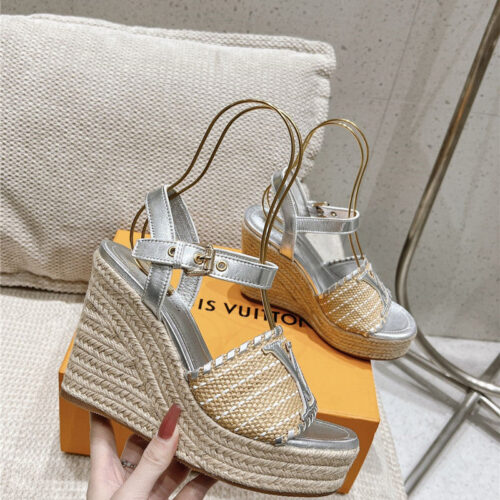 High Quality Luxury Louis Vuitton Straw Platform Sandals – Style 73827 alternate view