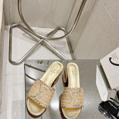 High Quality Luxury Louis Vuitton Straw Sandals product detail