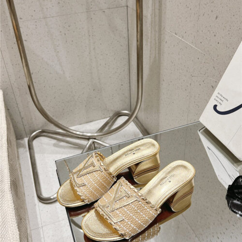 High Quality Luxury Louis Vuitton Straw Sandals product detail