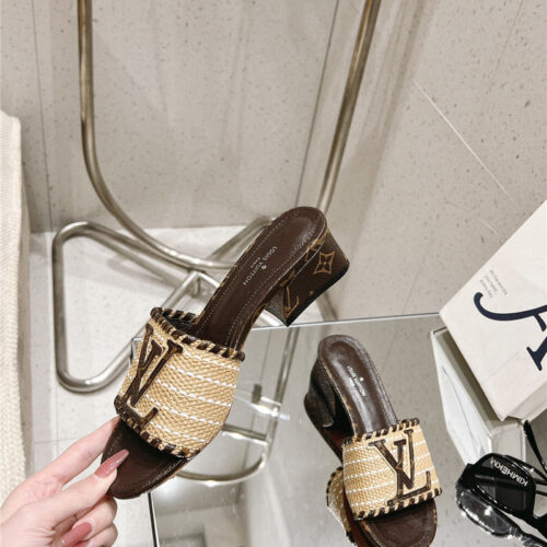 High Quality Luxury Louis Vuitton Straw Sandals – Style 76067 product detail