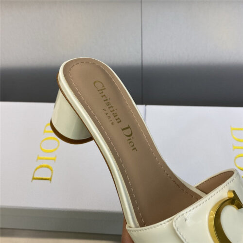 High Quality Luxury Dior Cd Letter Logo Metal Buckle Flat Color Block Sandals – Style 94598 product detail