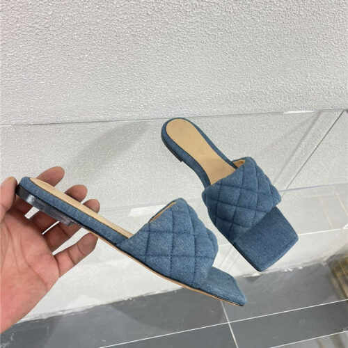 High Quality Luxury Bottega Veneta New Wash Denim Deep Mouth Slippers – Style 33670 alternate view