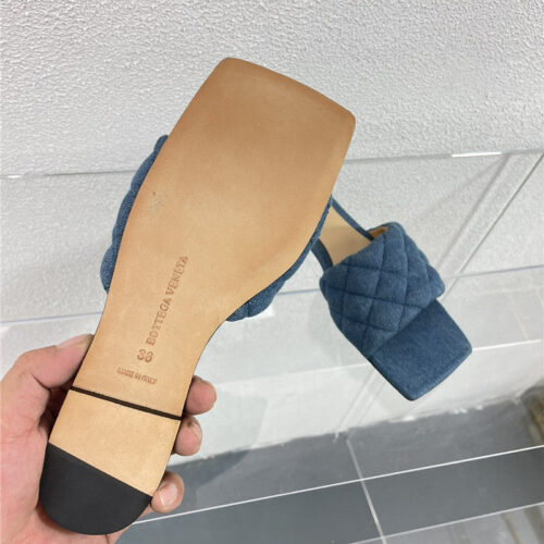 High Quality Luxury Bottega Veneta New Wash Denim Deep Mouth Slippers – Style 33670 product detail