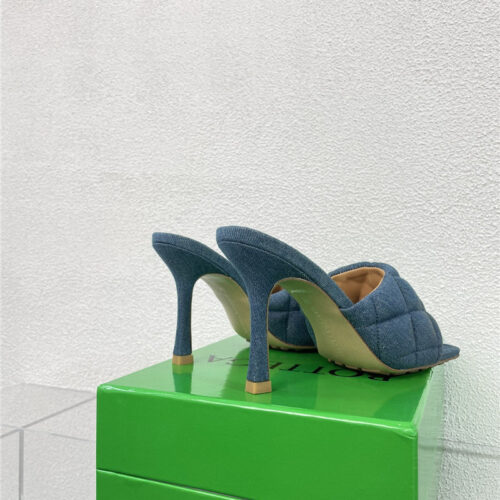 High Quality Luxury Bottega Veneta New Wash Denim Deep Mouth Slippers – Style 97510 product detail