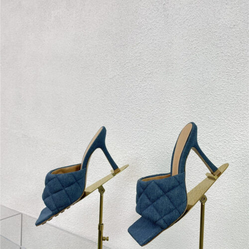 High Quality Luxury Bottega Veneta New Wash Denim Deep Mouth Slippers – Style 97510 product detail