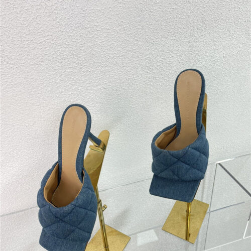 High Quality Luxury Bottega Veneta New Wash Denim Deep Mouth Slippers – Style 97510 product detail