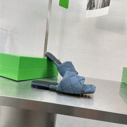 High Quality Luxury Bottega Veneta Spring Summer Flat Large Woven Slippers – Style 90662 product detail