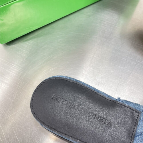 High Quality Luxury Bottega Veneta Spring Summer Flat Large Woven Slippers – Style 90662 product detail