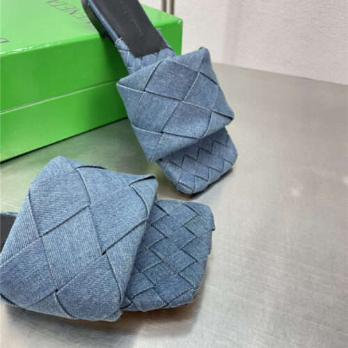 High Quality Luxury Bottega Veneta Spring Summer Flat Large Woven Slippers – Style 90662 product detail
