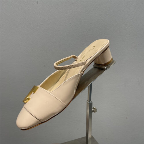 High Quality Luxury Dior Square Buckle Commuter Shoes product detail
