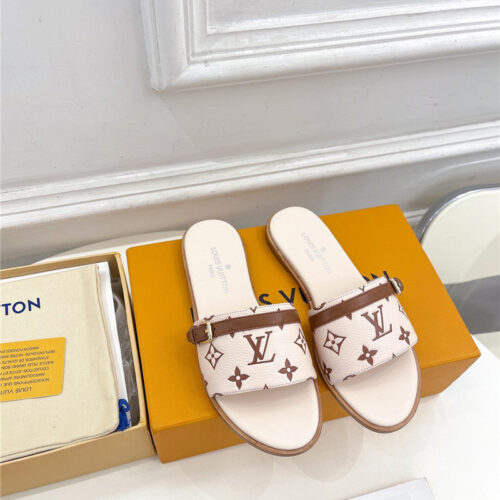 High Quality Luxury Louis Vuitton Latest Hot Style Slippers alternate view