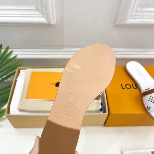 High Quality Luxury Louis Vuitton Latest Hot Style Slippers – Style 81667 product detail