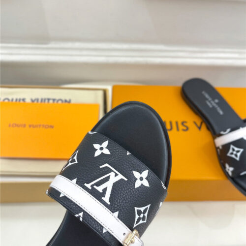 High Quality Luxury Louis Vuitton Latest Hot Style Slippers – Style 14435 product detail