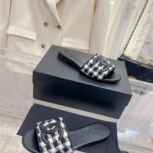 High Quality Luxury Chanel Pure Handmade Lozenge Car Line Slippers product detail