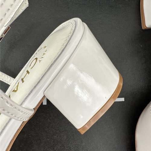 High Quality Luxury Chanel Classic Back Air Sandals – Style 85702 product detail