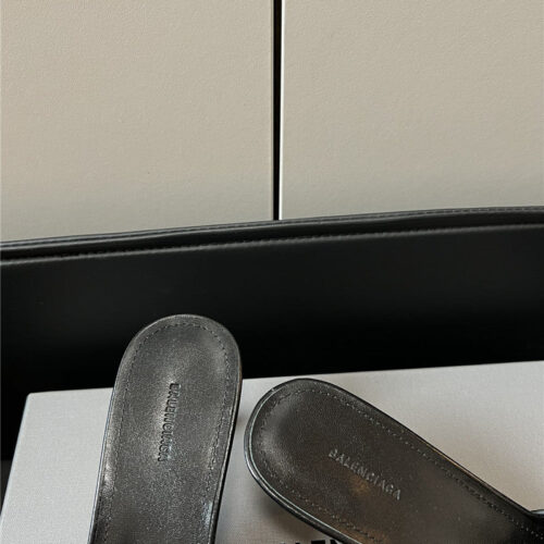 High Quality Luxury Balenciaga Silver Stud Buckle Spice Slippers – Style 90115 product detail