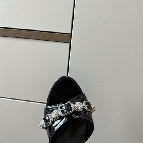 High Quality Luxury Balenciaga Silver Stud Buckle Spice Slippers – Style 90115 product detail