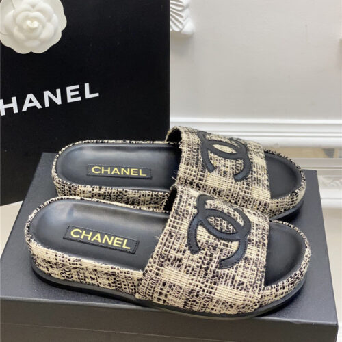High Quality Luxury Chanel New Big Logo Slippers product detail