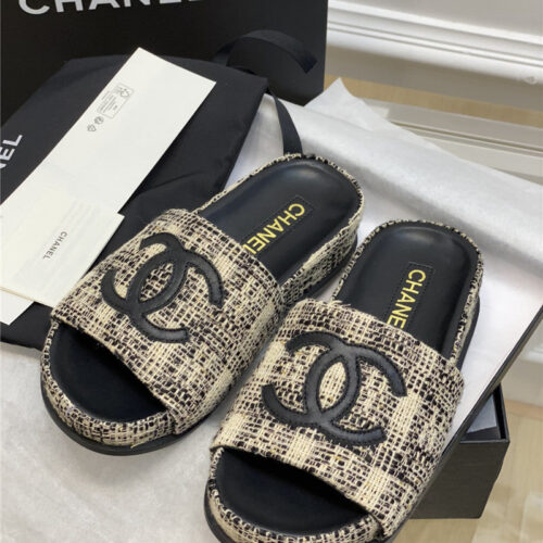 High Quality Luxury Chanel New Big Logo Slippers product detail