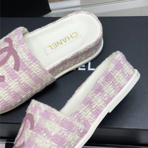 High Quality Luxury Chanel New Big Logo Slippers – Style 77862 product detail